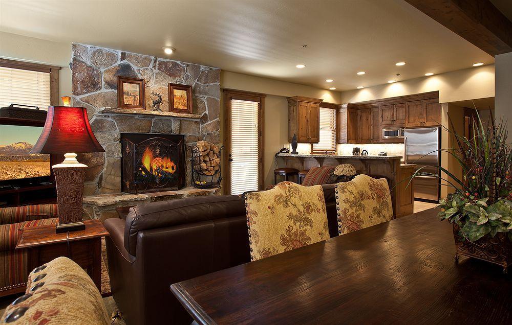 Mont Cervin Plaza Villa Park City Bagian luar foto